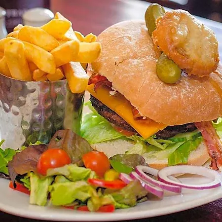 Mcsweeney Arms 3* Killarney