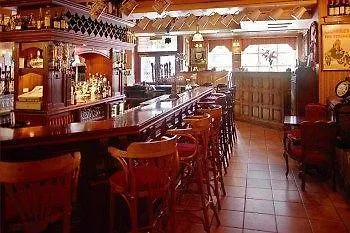 Mcsweeney Arms 3*
