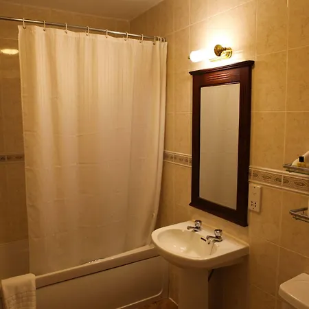 Mcsweeney Arms Hotell Cill Airne