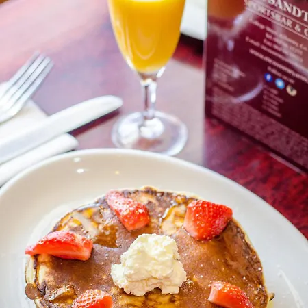 迈克斯维尼亚姆斯酒店