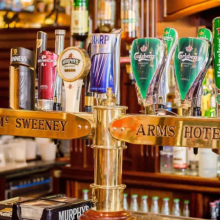 Mcsweeney Arms Szálloda